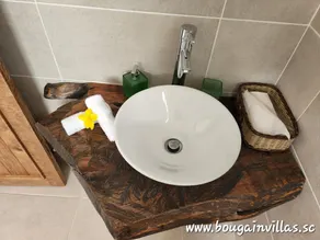 Bougainvillas Seychelles - Image 2