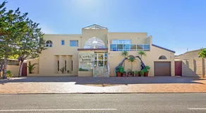 Kwantu Guesthouse 1 - Image 5