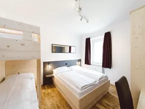 Holiday apartment with garden & terrace - Image 2