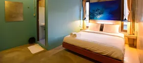 Seabox Khaolak Hostel - Image 2