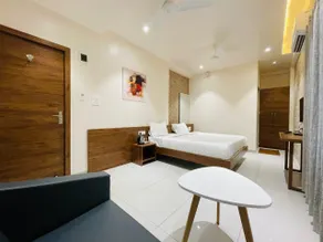 YOGIRAJ EXCLUSIVE LODGE - Image 2