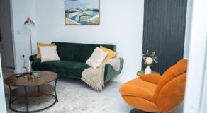 Modern 2BR Home in Manchester - Image 2