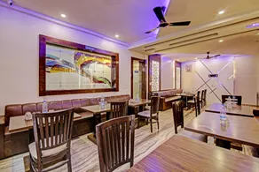 Super Townhouse Grand Inn - Image 5