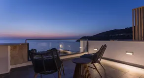 Terra Petra Luxury Villa - The Seafront Retreat - Image 2