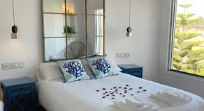 Apartamento en zona playa con vistas a la bahía - Image 2