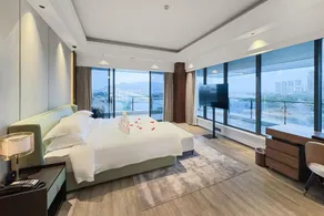 Badminton Hotel - Image 2