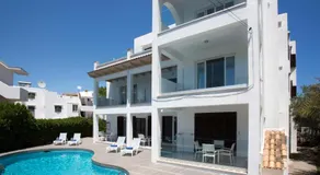 FERRERA SUITES - Image 3