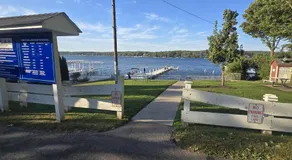 Elena's Lake Cottage - A Cozy Lake Getaway - Image 5