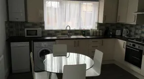 Cambridge Water House Apartments - Image 5