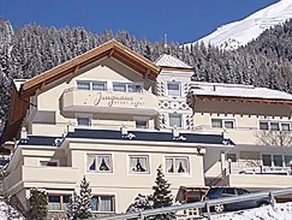 Jungmann Apartments - Image 2