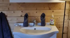 Chalet adapté aux familles avec barbecue et jardin | Avec animaux admis - Image 4
