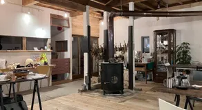 MOTORYOKAN Guesthouse & Cafe - Image 2
