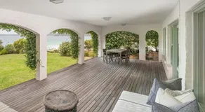 Elandra Hyams Beach - Image 5