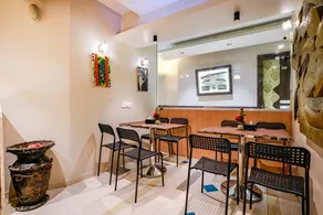 Hotel Amber Corp Inn - Image 4