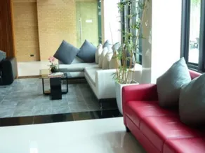 Izen Budget Hotel & Residence - Image 5