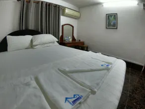 Sarah Guest House - Image 5