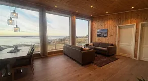 Unik og moderne microhytte med utsikt mot havet 40 A Otterlei Resort - Image 3