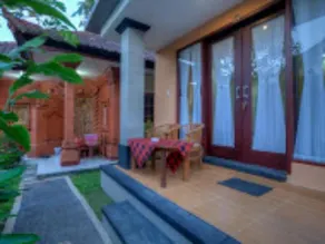 Kesumasari Beach Hotel - Image 4