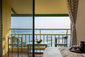 Blue Lake Retreat - Image 3