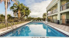 Boca By The Sea Hotel - Image 2