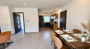 Local-Lux Garden Residence A- 2 Bedrooms-Terrace - Image 5