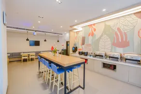 Hanting Hotel Nanjing Gulou Square - Image 5