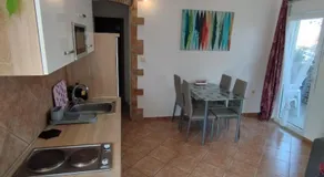 Apartmani Memić 100 m do plaže, APARTMENTS MEMIĆ ONLY 100M FROM BEACH - Image 4
