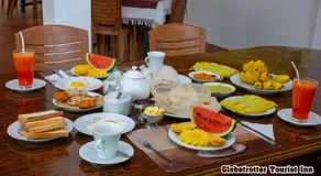 Globetrotter Tourist Inn - Image 3