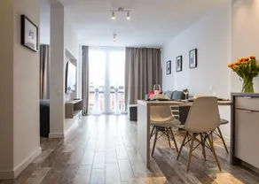 WarsawSkyLine Żelazna - 40 sqm, City View & AirCon - Image 3