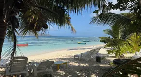 Digwa Beach Chalet - Image 4