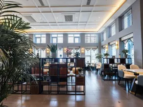 Kan Hotel - Image 2