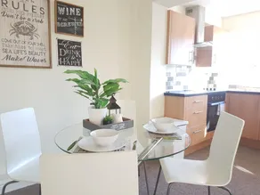 Oceana Serviced Accommodation - Alder Road - Image 3