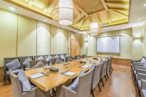 Baiyun Renjia Holiday Hotel - Image 5