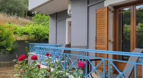 Colourful apartments (Red passion) - Image 5