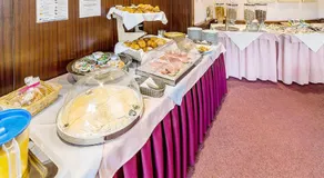 Altstadt-Hotel - Image 2
