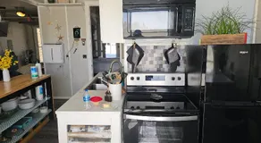 Hidden Gem Guest House - Image 5