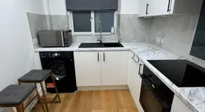 Luxury one bedroom apartment in croydon - Image 2