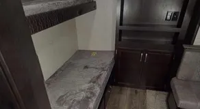 Prêt-à-camper derrière chez nous - Image 5