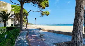 Elise Sun Beach - Image 5