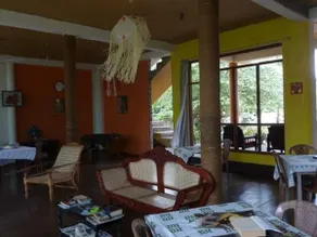 Lake Wave Hotel - Image 5
