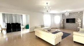 Villas Yanina Luxe GA Heated Private Pool - Image 2