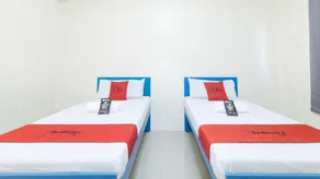 RedDoorz @ Insular Square Mandaue City - Image 2