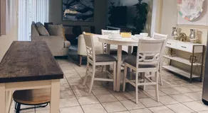 3 Bedroom Townhouse Near SGMC & Downtown Sleeps 10 - Image 5