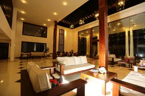 Lagoon Paradise Beach Resort - Image 2