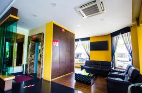 GRAND EASTERN HOTEL SDN BHD - Image 2