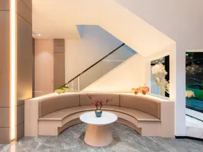 Longfeng Hotel - Image 2