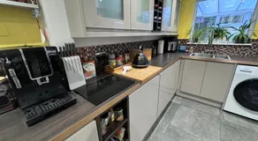 Brick lodge house - Image 5
