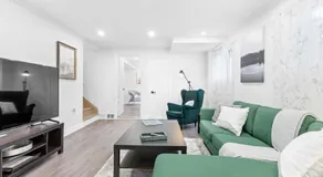 Spacious Urban Cabin in West Montreal 4BR - Image 2