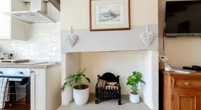 FRANCE FOLD COTTAGE - Cosy 1 Bed Cottage Close to Holmfirth & the Peak District, Yorkshire - Image 4