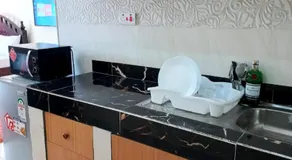 Lux Suites Carina Studio Apartments - Image 3